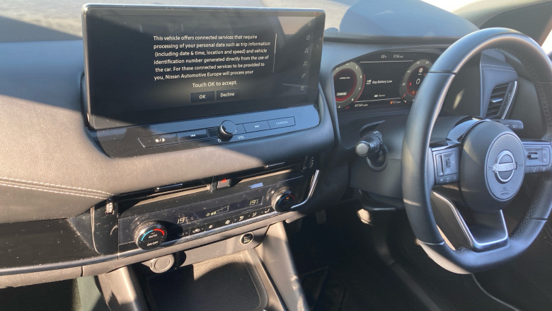 Nissan Qashqai 1.3 DiG-T MH N-Connecta 5dr Petrol Hatchback